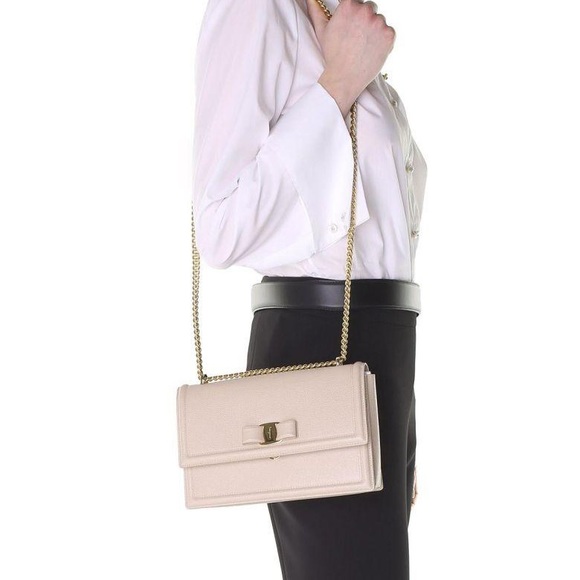 Ferragamo ginny bag, new - Picture 3 of 8